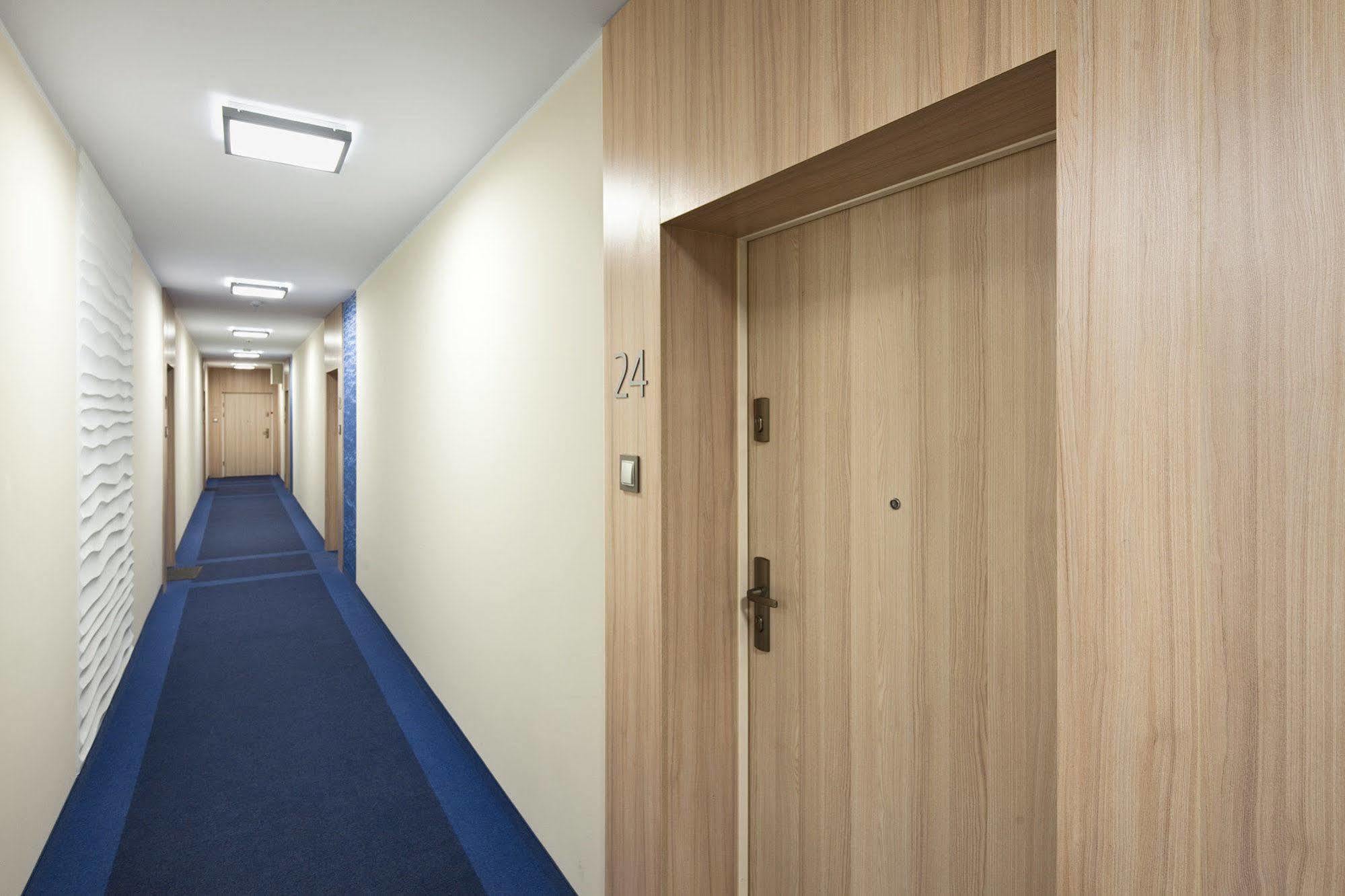 Irs Royal Apartments Apartamenty Irs Trzy Zagle Danzica Esterno foto